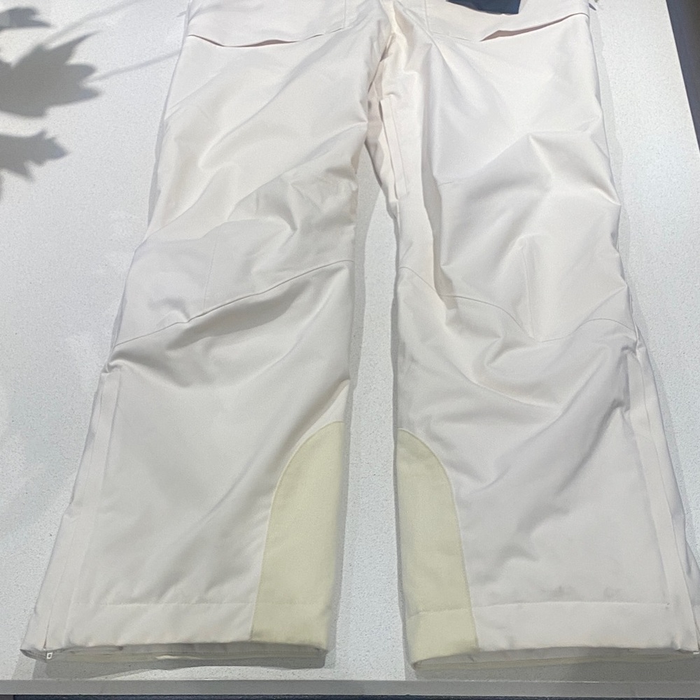 Women's Cream Ski & Snow Jacket - Picture 10 of 16